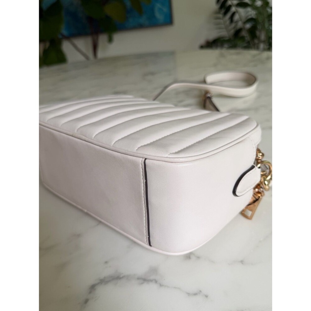 Coach Jes Crossbody With Linear Quilting Gold /Chalk Leather Bag C1569 - Picture 15 of 16
